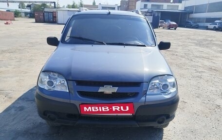 Chevrolet Niva I рестайлинг, 2010 год, 470 000 рублей, 3 фотография