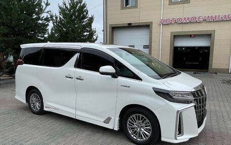 Toyota Alphard III, 2018 год, 5 600 000 рублей, 2 фотография