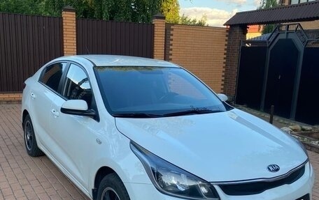 KIA Rio IV, 2018 год, 1 170 000 рублей, 3 фотография