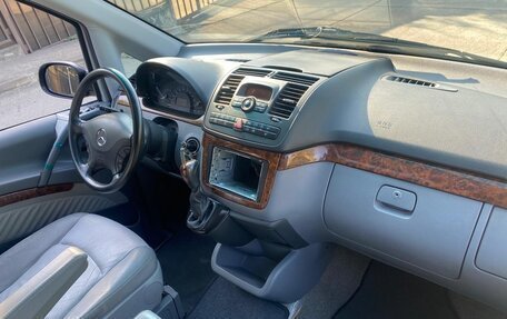 Mercedes-Benz Viano, 2004 год, 1 300 000 рублей, 10 фотография