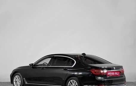 BMW 7 серия, 2017 год, 3 730 000 рублей, 4 фотография