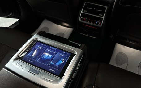BMW 7 серия, 2017 год, 3 730 000 рублей, 19 фотография