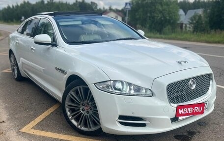 Jaguar XJ IV (X351), 2012 год, 2 700 000 рублей, 2 фотография