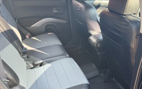Mitsubishi Outlander III рестайлинг 3, 2008 год, 1 000 000 рублей, 8 фотография