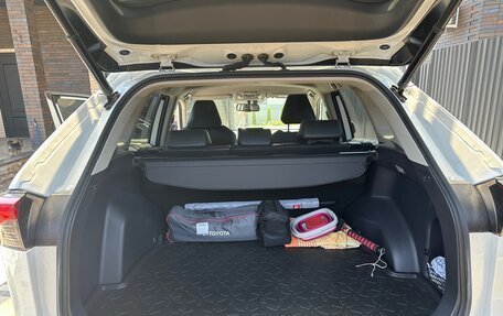 Toyota RAV4, 2020 год, 3 300 000 рублей, 3 фотография