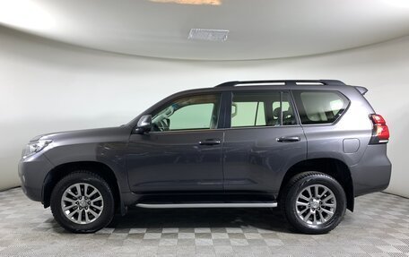 Toyota Land Cruiser Prado 150 рестайлинг 2, 2017 год, 4 830 000 рублей, 8 фотография