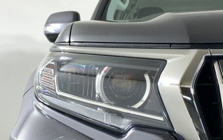 Toyota Land Cruiser Prado 150 рестайлинг 2, 2017 год, 4 830 000 рублей, 10 фотография