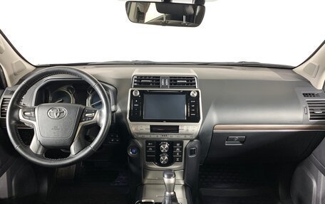 Toyota Land Cruiser Prado 150 рестайлинг 2, 2017 год, 4 830 000 рублей, 12 фотография