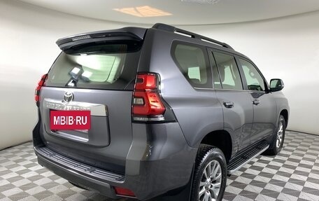 Toyota Land Cruiser Prado 150 рестайлинг 2, 2017 год, 4 830 000 рублей, 5 фотография
