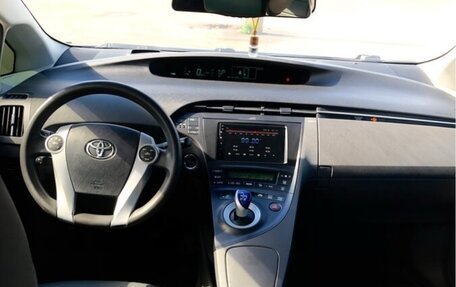 Toyota Prius, 2009 год, 1 100 000 рублей, 12 фотография