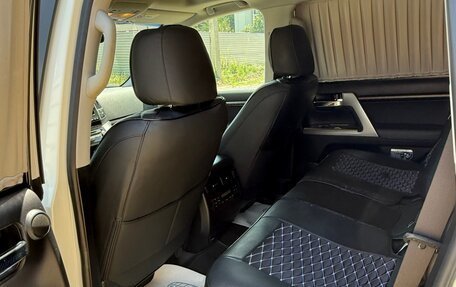 Toyota Land Cruiser 200, 2015 год, 8 650 000 рублей, 7 фотография