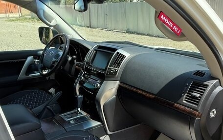 Toyota Land Cruiser 200, 2015 год, 8 650 000 рублей, 5 фотография