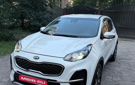KIA Sportage IV рестайлинг, 2018 год, 1 850 000 рублей, 6 фотография