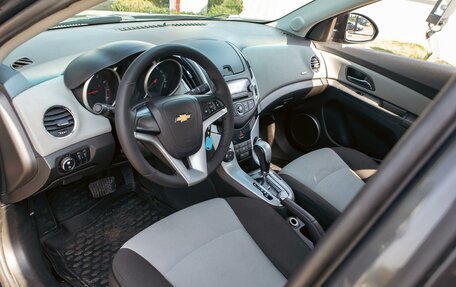 Chevrolet Cruze II, 2013 год, 825 000 рублей, 13 фотография