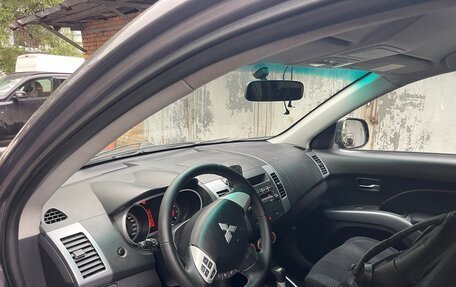 Mitsubishi Outlander III рестайлинг 3, 2008 год, 790 000 рублей, 2 фотография