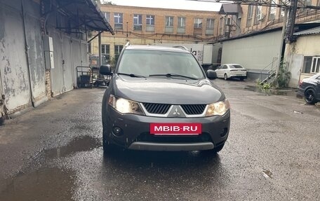 Mitsubishi Outlander III рестайлинг 3, 2008 год, 790 000 рублей, 3 фотография