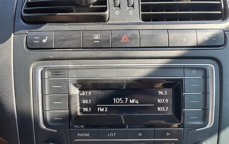 Volkswagen Polo VI (EU Market), 2015 год, 950 000 рублей, 10 фотография
