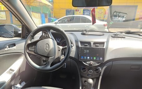 Hyundai Solaris II рестайлинг, 2014 год, 1 000 000 рублей, 4 фотография