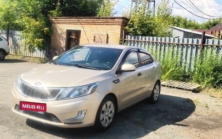 KIA Rio III рестайлинг, 2015 год, 890 000 рублей, 3 фотография