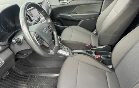 Hyundai Solaris II рестайлинг, 2019 год, 1 299 000 рублей, 15 фотография