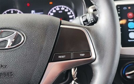 Hyundai Solaris II рестайлинг, 2021 год, 1 850 000 рублей, 22 фотография