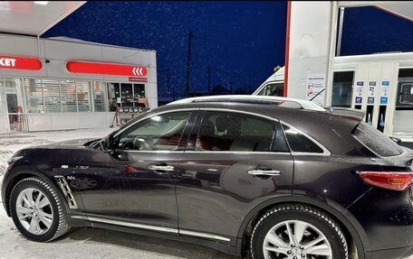 Infiniti QX70, 2016 год, 2 950 000 рублей, 9 фотография
