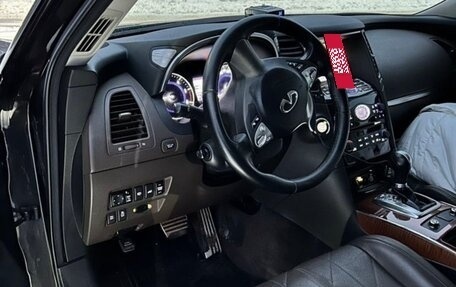Infiniti QX70, 2016 год, 2 950 000 рублей, 7 фотография