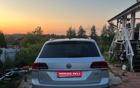 Volkswagen Teramont I, 2018 год, 2 900 000 рублей, 6 фотография