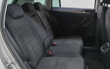 Volkswagen Tiguan II, 2022 год, 2 499 000 рублей, 9 фотография