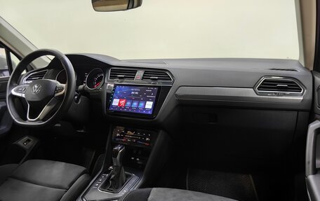 Volkswagen Tiguan II, 2022 год, 2 499 000 рублей, 13 фотография