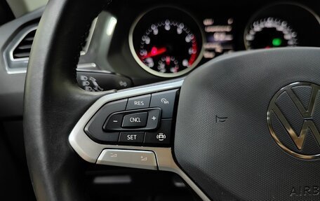 Volkswagen Tiguan II, 2022 год, 2 499 000 рублей, 18 фотография