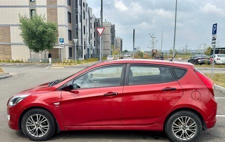 Hyundai Solaris II рестайлинг, 2015 год, 1 050 000 рублей, 3 фотография