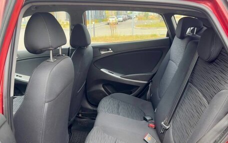 Hyundai Solaris II рестайлинг, 2015 год, 1 050 000 рублей, 11 фотография