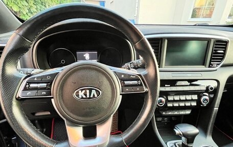KIA Sportage IV рестайлинг, 2020 год, 2 450 000 рублей, 21 фотография