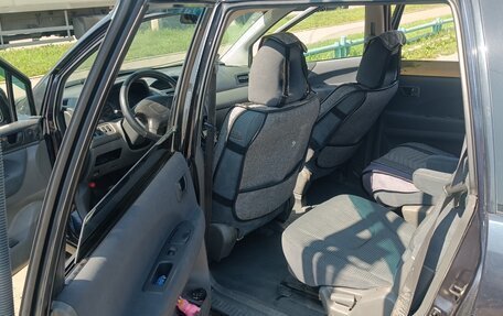 Mitsubishi Space Wagon III, 2001 год, 250 000 рублей, 5 фотография