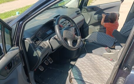 Mitsubishi Space Wagon III, 2001 год, 250 000 рублей, 4 фотография