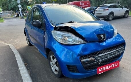 Peugeot 107 I рестайлинг, 2010 год, 340 000 рублей, 10 фотография