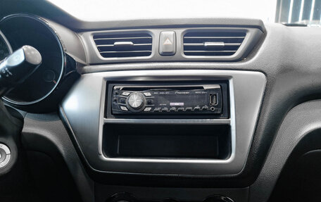 KIA Rio III рестайлинг, 2015 год, 799 000 рублей, 19 фотография