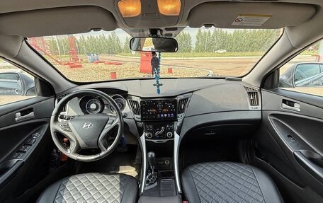Hyundai Sonata VI, 2011 год, 1 200 000 рублей, 12 фотография