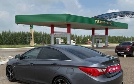 Hyundai Sonata VI, 2011 год, 1 200 000 рублей, 6 фотография