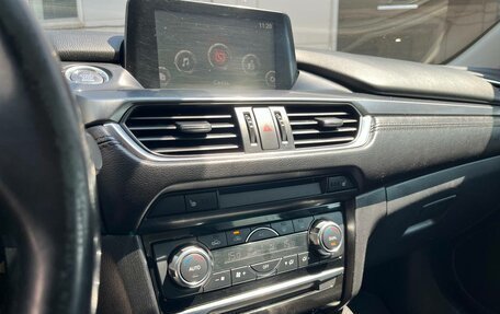 Mazda 6, 2018 год, 1 750 000 рублей, 14 фотография