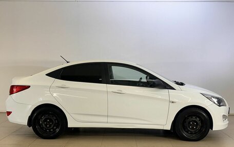 Hyundai Solaris II рестайлинг, 2016 год, 827 000 рублей, 8 фотография