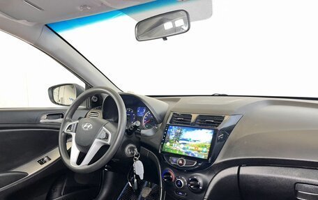 Hyundai Solaris II рестайлинг, 2016 год, 827 000 рублей, 11 фотография