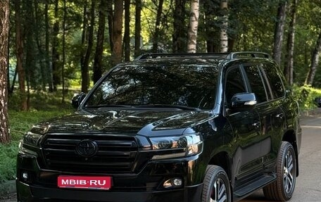 Toyota Land Cruiser 200, 2015 год, 6 450 000 рублей, 1 фотография