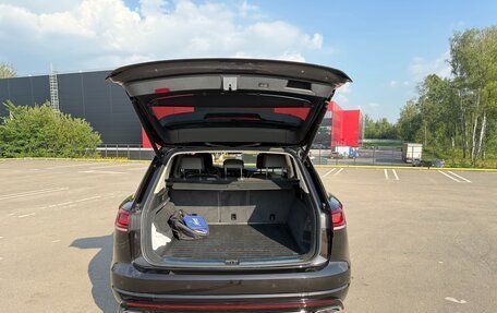 Volkswagen Touareg III, 2019 год, 5 900 000 рублей, 5 фотография