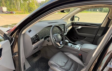 Volkswagen Touareg III, 2019 год, 5 900 000 рублей, 9 фотография