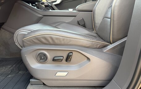 Volkswagen Touareg III, 2019 год, 5 900 000 рублей, 7 фотография