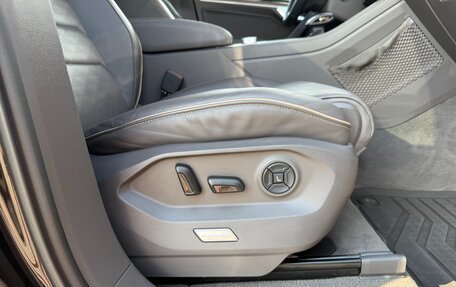 Volkswagen Touareg III, 2019 год, 5 900 000 рублей, 12 фотография