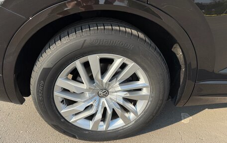 Volkswagen Touareg III, 2019 год, 5 900 000 рублей, 21 фотография