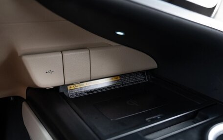 Toyota Camry, 2022 год, 2 990 000 рублей, 14 фотография
